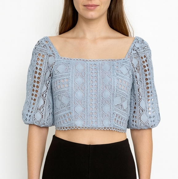 En Saison Tops - En Saison Blue Crochet Lace Crop Top XS